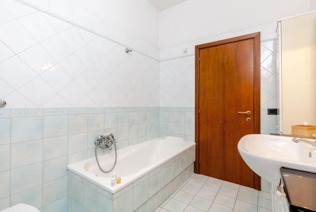 Appartamento Relax- 7 Posti A Pochi Passi Dal Mare Porto San Giorgio Esterno foto